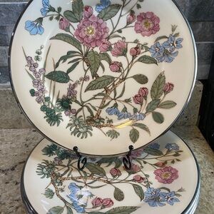 Vintage Gorham FAIRMEADOWS Bone China Silver Trim Floral DINNER PLATES 10.5 Inch